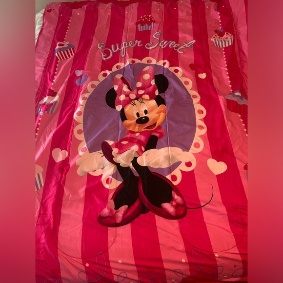 Never Used Disney Minnie Mouse Reversable Twin Comforter - Picture 1 of 6